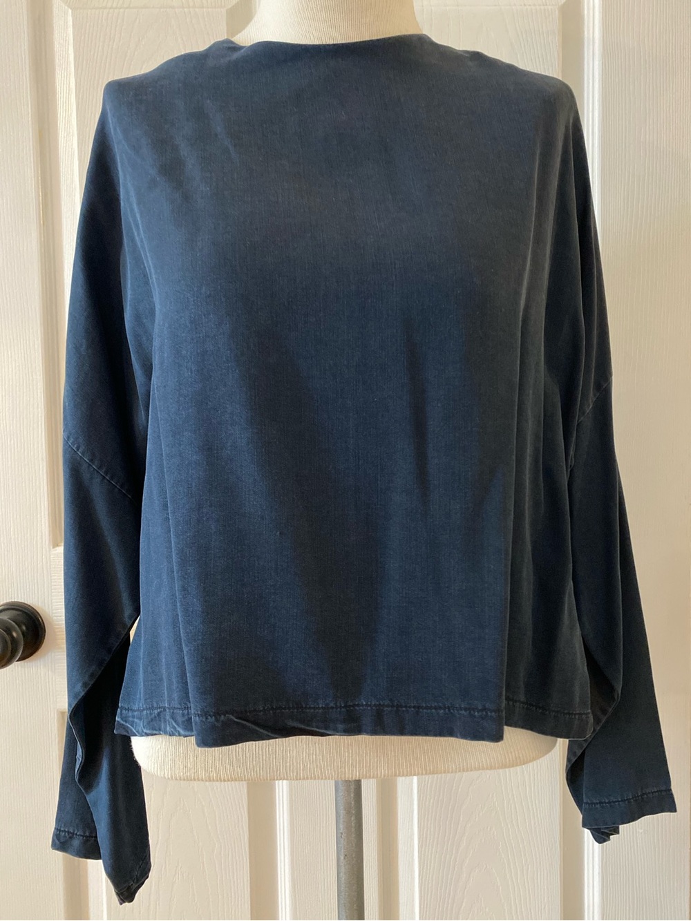 Kings of Indigo Women's Navy Blue Long Sleeve Boxy Top Size Small